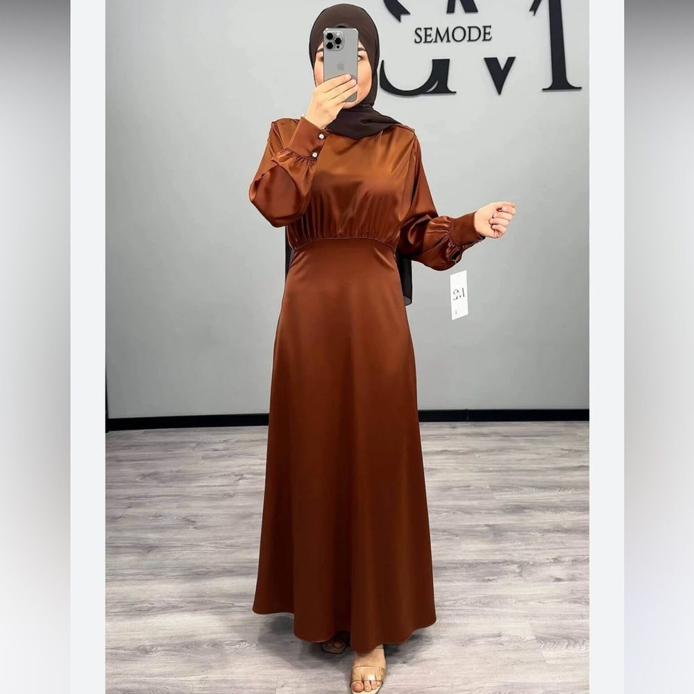NWT SM SEMODE SIZE M MAXI DRESS Adel Abendkleid Orange satin long sleeve